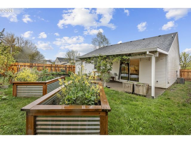 2443 Sw TAYLOR Dr, Mc Minnville, OR 97128