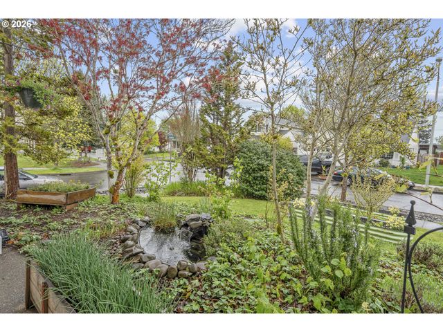2443 Sw TAYLOR Dr, Mc Minnville, OR 97128