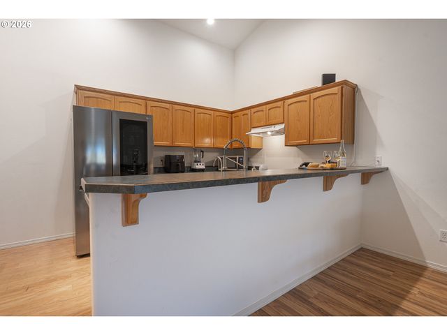 2443 Sw TAYLOR Dr, Mc Minnville, OR 97128