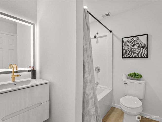 505 Burnett Avenue S, Renton, WA 98057