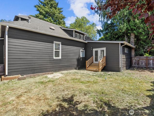 505 Burnett Avenue S, Renton, WA 98057