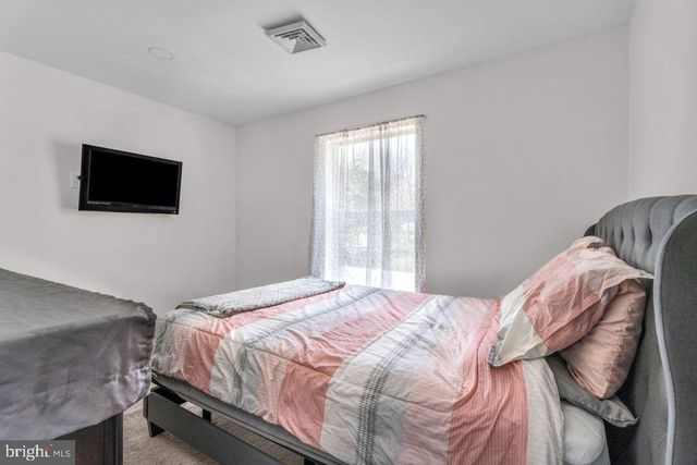 146 PARDEE BLVD, Browns Mills, NJ 08015