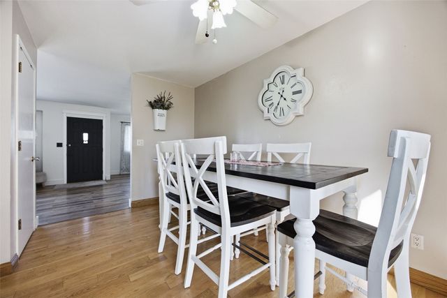 1885 28th Avenue, Marion, IA 52302