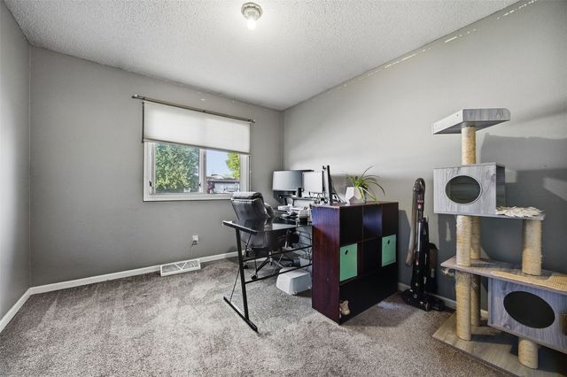 1885 28th Avenue, Marion, IA 52302