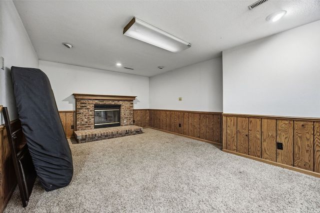 1885 28th Avenue, Marion, IA 52302