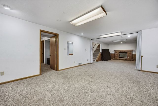 1885 28th Avenue, Marion, IA 52302