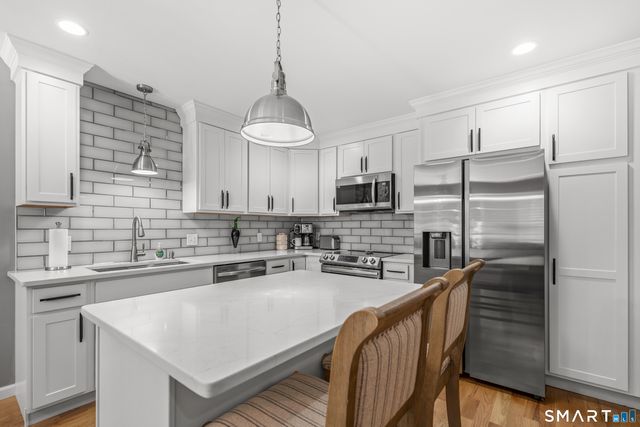 57 Gillette Way 57, Bristol, CT 06010