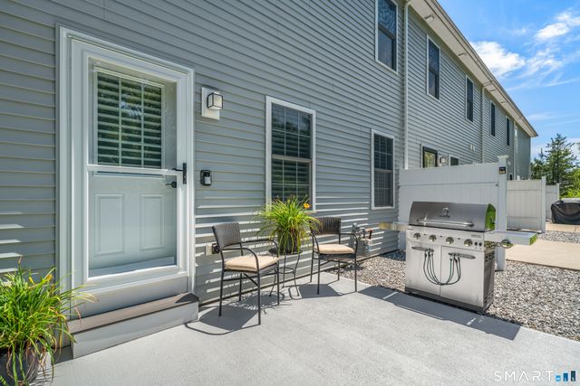 57 Gillette Way 57, Bristol, CT 06010