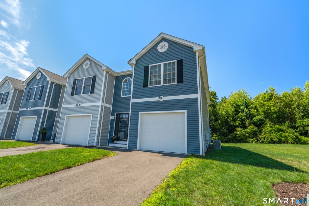 57 Gillette Way 57, Bristol, CT 06010