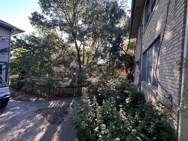 5612 Vickery Boulevard A, Dallas, TX 75206