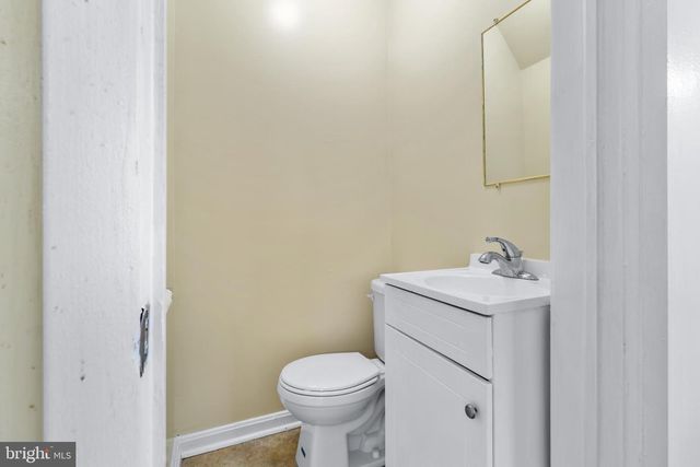 405 STEMMERS RUN RD, Essex, MD 21221