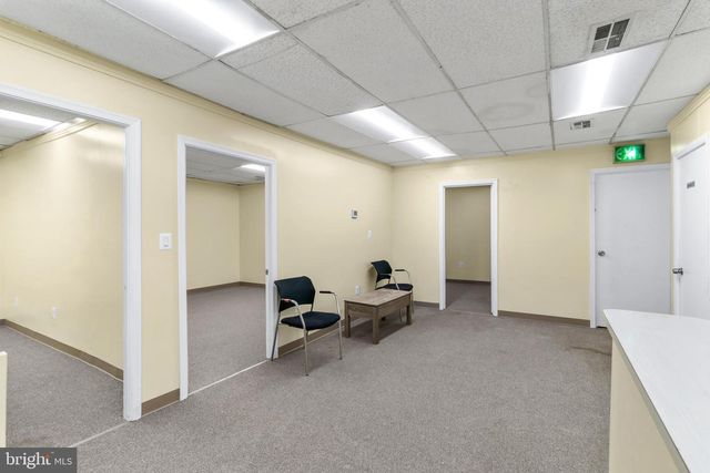 405 STEMMERS RUN RD, Essex, MD 21221