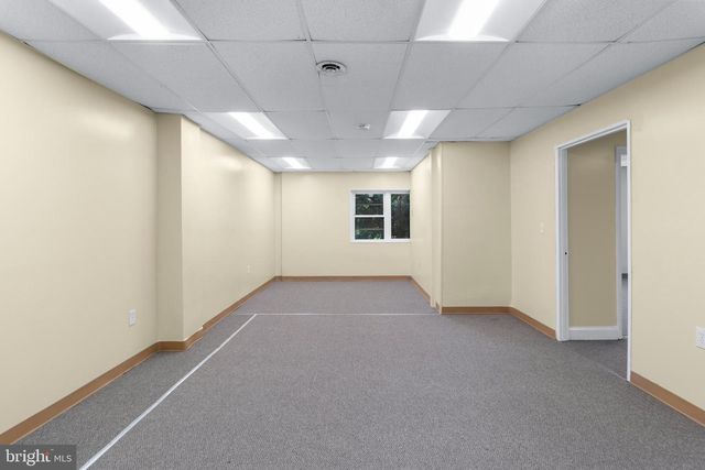 405 STEMMERS RUN RD, Essex, MD 21221