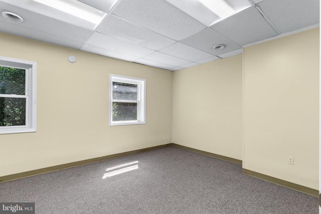 405 STEMMERS RUN RD, Essex, MD 21221