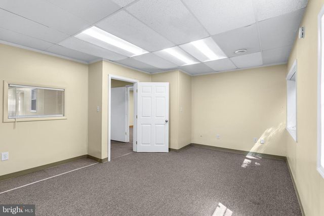 405 STEMMERS RUN RD, Essex, MD 21221