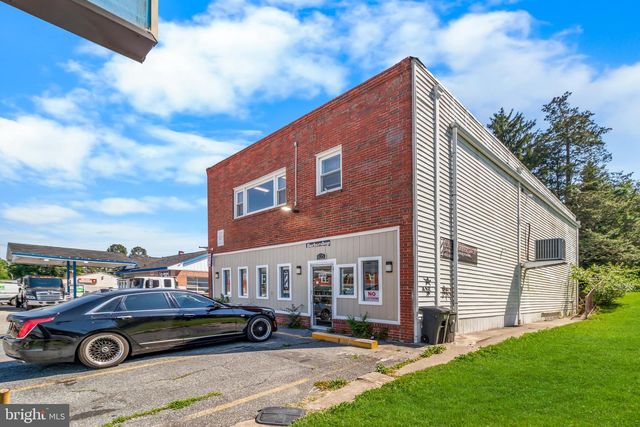 405 STEMMERS RUN RD, Essex, MD 21221