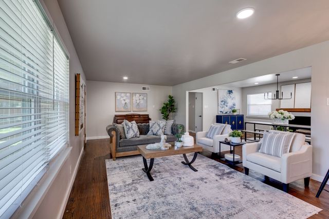 2606 Woodmere Drive, Dallas, TX 75233