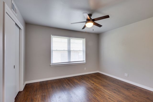 2606 Woodmere Drive, Dallas, TX 75233