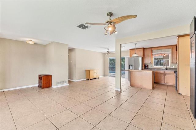 2104 S TUTTLE AVENUE, Sarasota, FL 34239