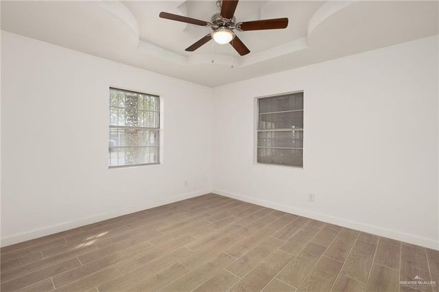 948 S Mike Chapa Avenue, La Villa, TX 78562