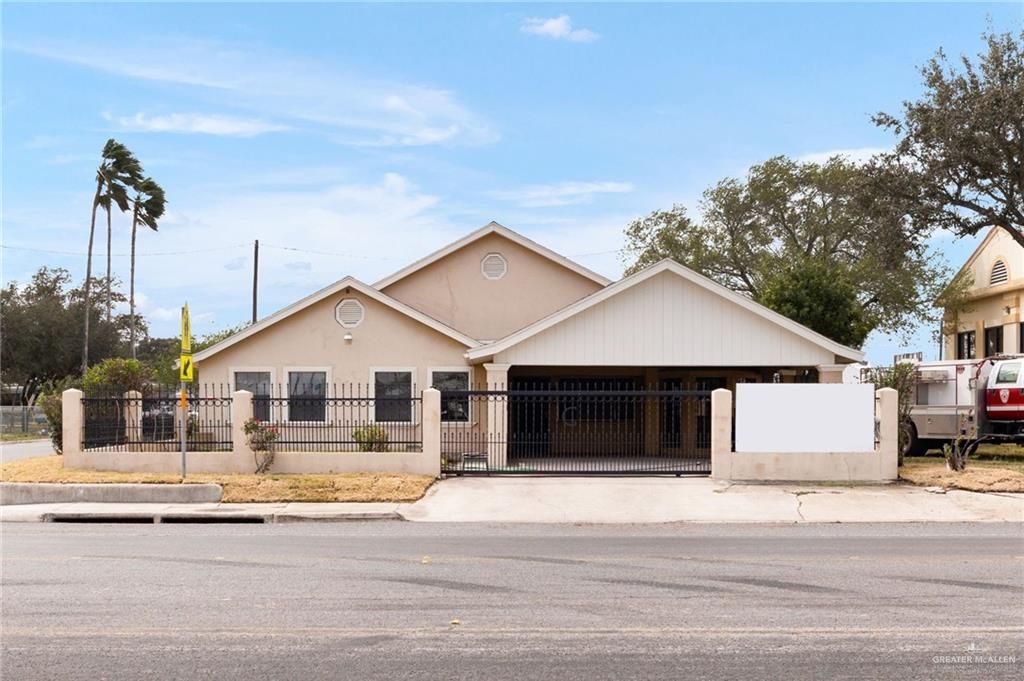 948 S Mike Chapa Avenue, La Villa, TX 78562