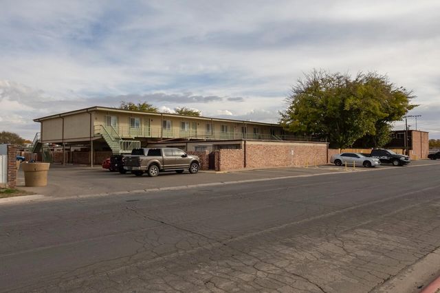 1800 S Pennsylvania Avenue, Roswell, NM 88201