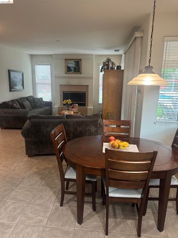 850 Volpaia Ct, Brentwood, CA 94513