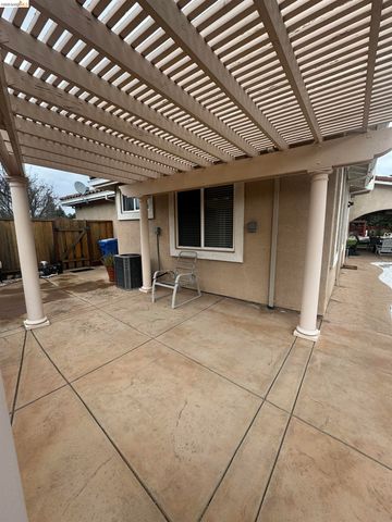 850 Volpaia Ct, Brentwood, CA 94513