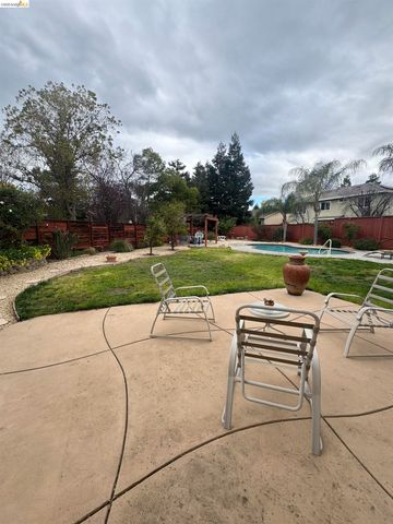 850 Volpaia Ct, Brentwood, CA 94513