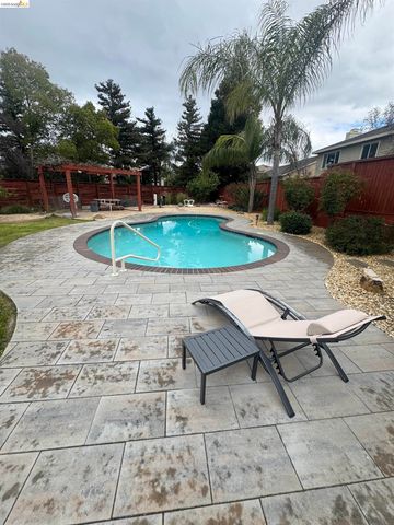 850 Volpaia Ct, Brentwood, CA 94513