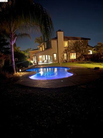 850 Volpaia Ct, Brentwood, CA 94513