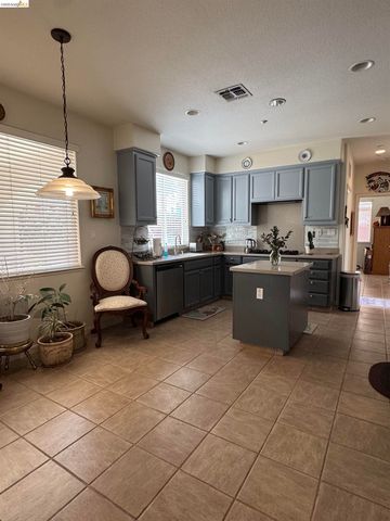 850 Volpaia Ct, Brentwood, CA 94513