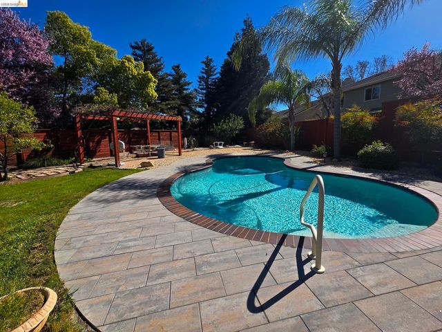 850 Volpaia Ct, Brentwood, CA 94513