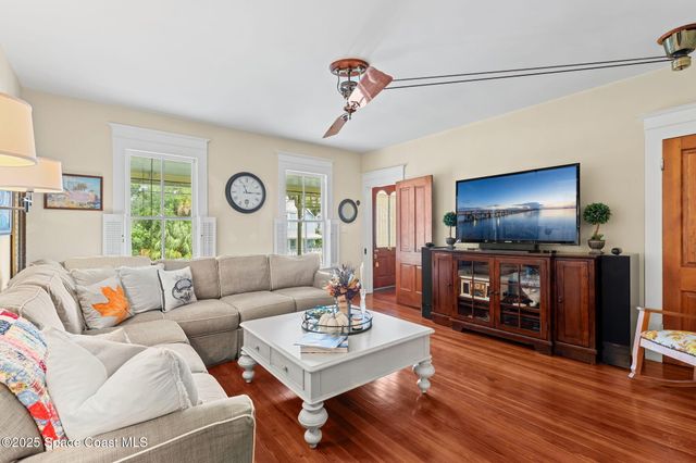 27 Barton Avenue, Rockledge, FL 32955