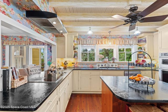 27 Barton Avenue, Rockledge, FL 32955