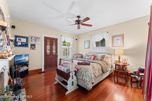 27 Barton Avenue, Rockledge, FL 32955