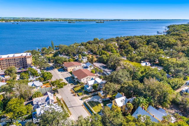 27 Barton Avenue, Rockledge, FL 32955
