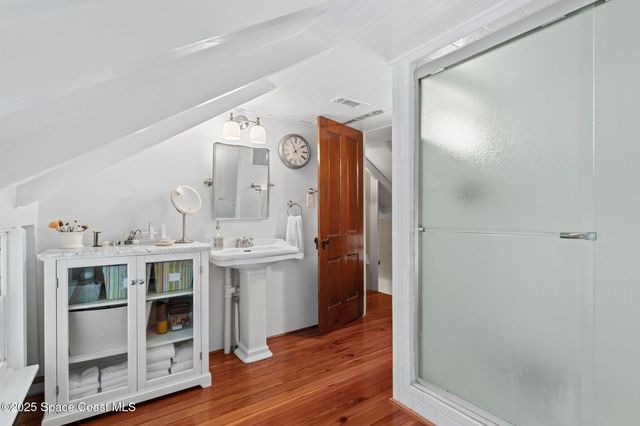 27 Barton Avenue, Rockledge, FL 32955