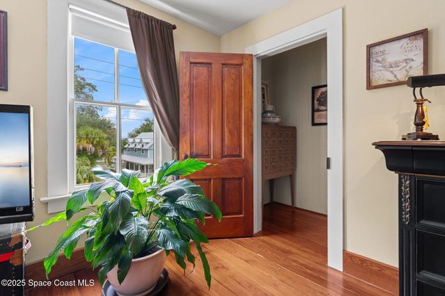 27 Barton Avenue, Rockledge, FL 32955