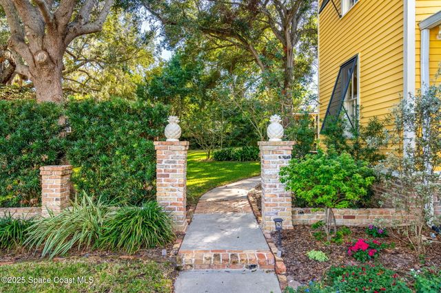 27 Barton Avenue, Rockledge, FL 32955