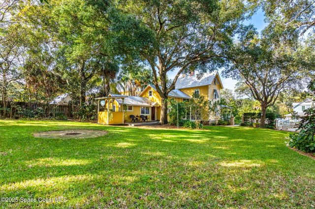 27 Barton Avenue, Rockledge, FL 32955