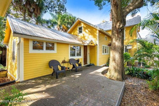 27 Barton Avenue, Rockledge, FL 32955