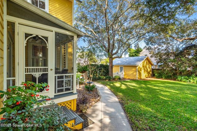 27 Barton Avenue, Rockledge, FL 32955