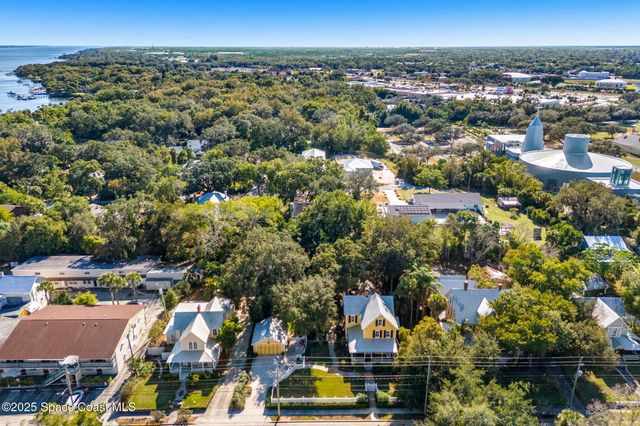 27 Barton Avenue, Rockledge, FL 32955