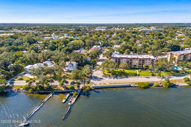 27 Barton Avenue, Rockledge, FL 32955