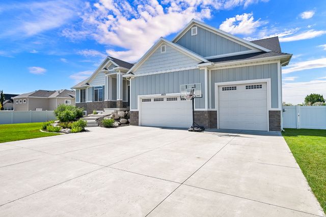 4033 W 2400 N, Plain City, UT 84404