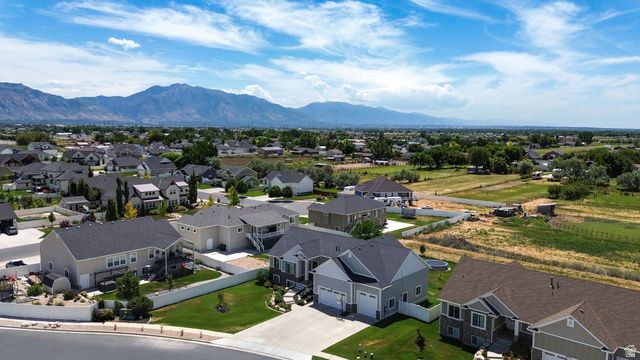 4033 W 2400 N, Plain City, UT 84404