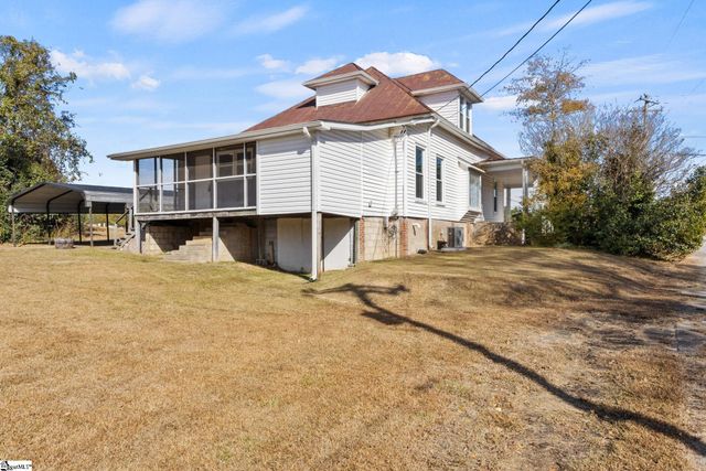 5994 N Old Laurens Road, Gray Court, SC 29645