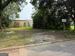 218 W Central Avenue, Griffin, GA 30223