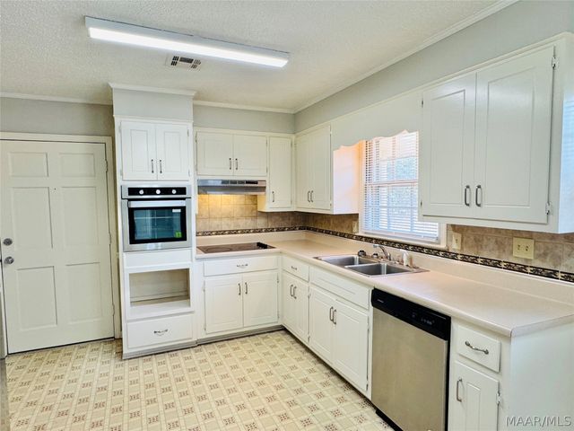 535 Larkin Lane, Montgomery, AL 36109